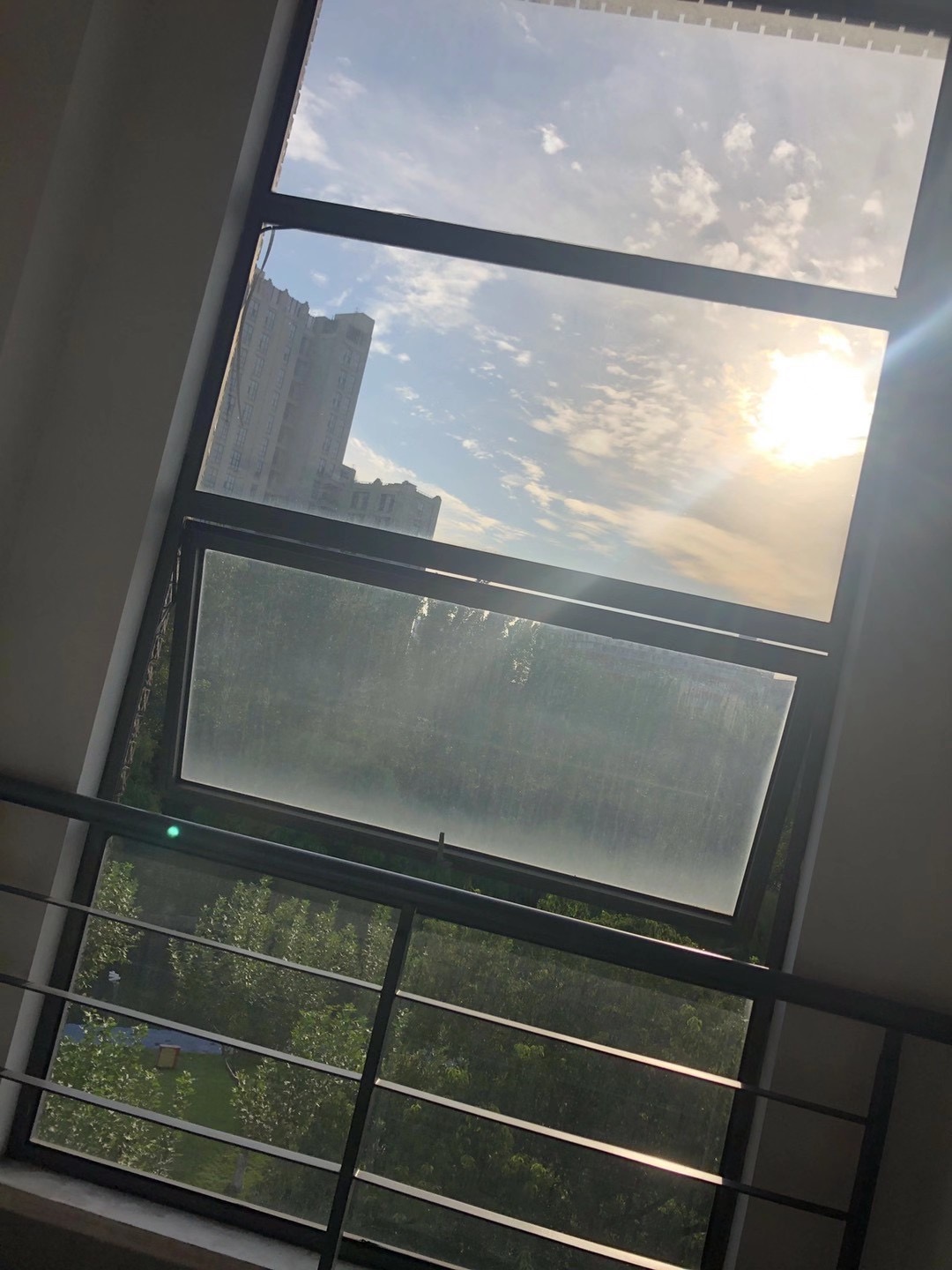济事楼